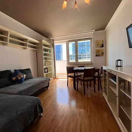 Apartament W Centrum Warszawy Z Darmowym Parkingiem